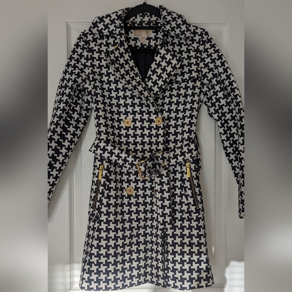 Michael Kors Trench Coat - Picture 3 of 9